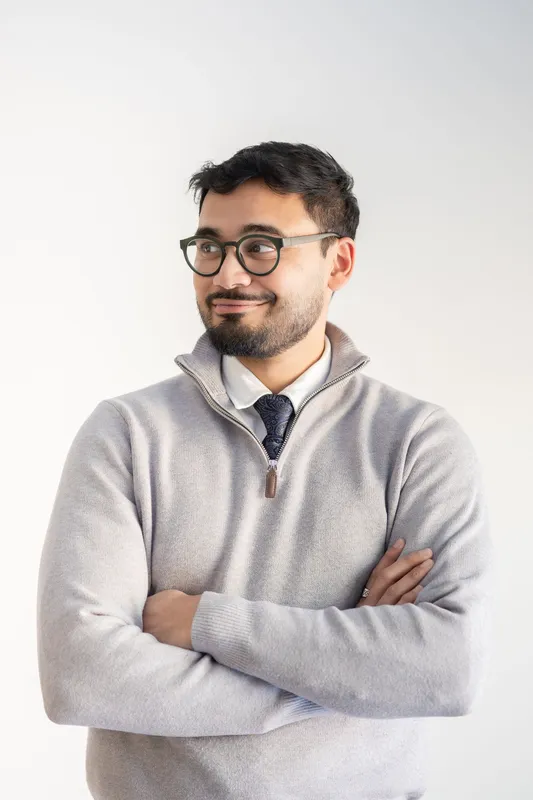Portrait photographer Toronto — personal branding session by Fotogracia